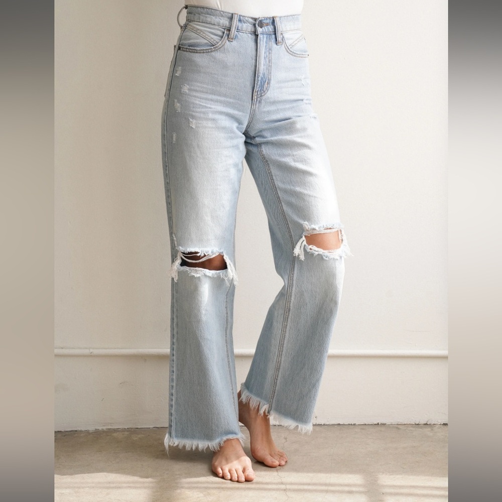 Carly Jean Los Angeles Malibu Light jeans! EUC